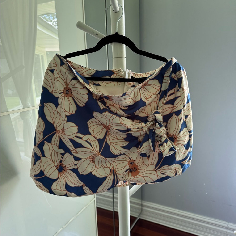 Dynamite Blue and Cream Floral Mini Skirt